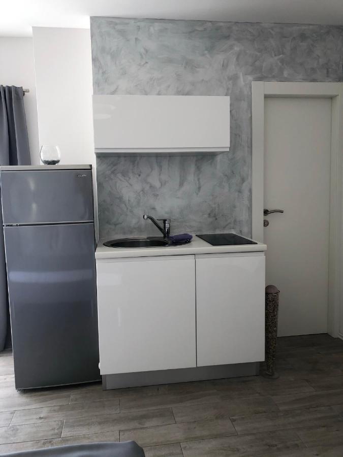 Apartmani Milka I Jozo Омиш Экстерьер фото